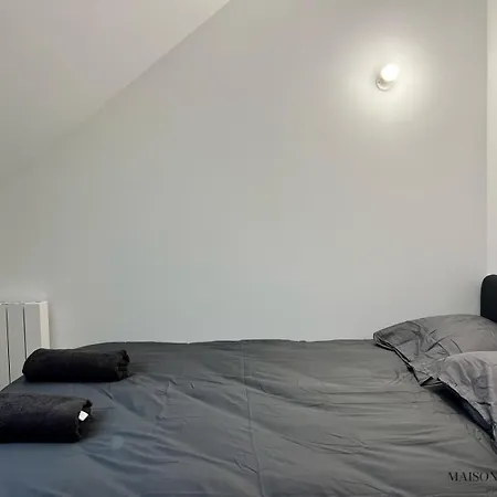 Le Nid Remois -pied A Terre En Champagne Apartman *