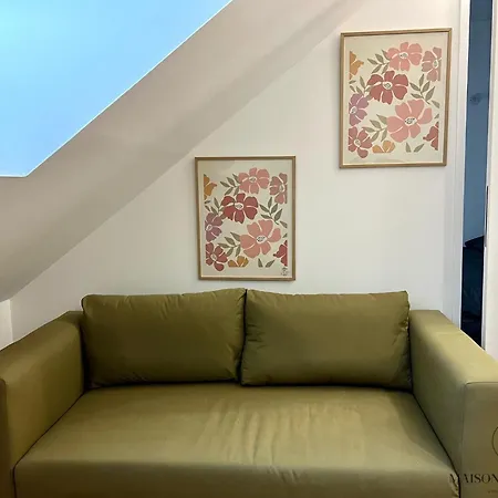 Le Nid Rémois -pied à Terre En Champagne Appartamento *